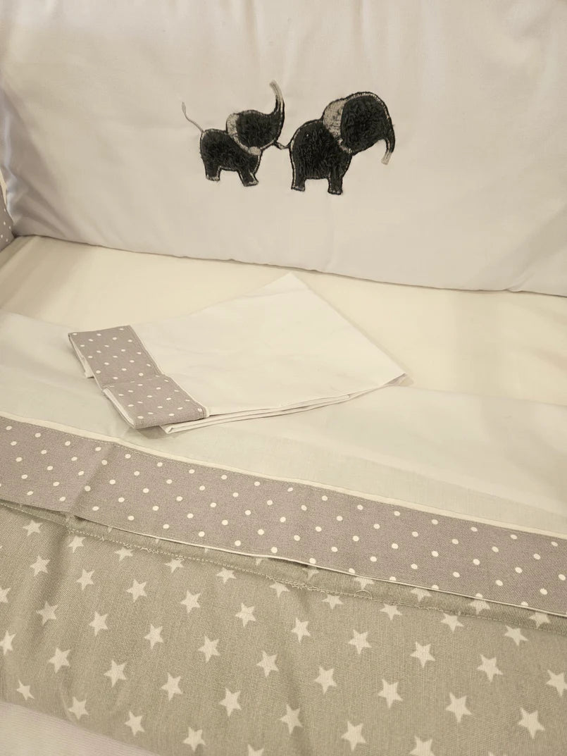 Set de cuna Familia de Elefantes Blanco
