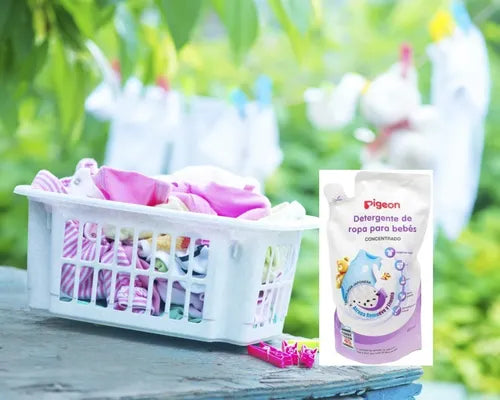 Detergente de ropa para bebes 450 ml Recarga PIGEON