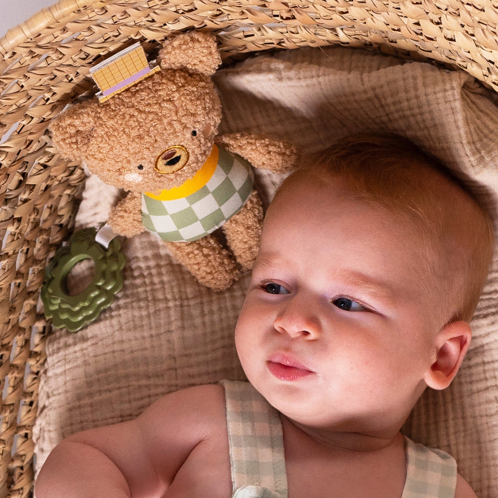 Peluche de actividad con Brendon