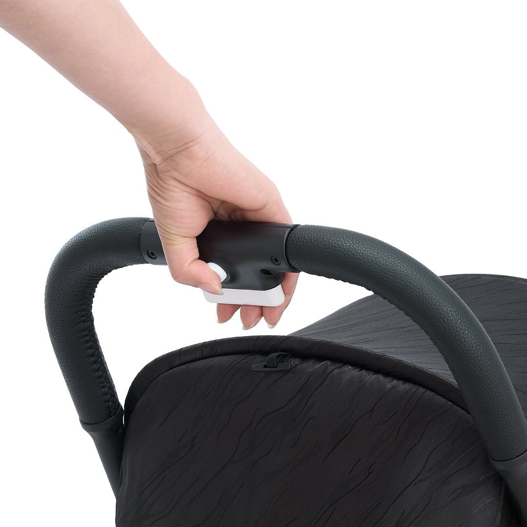 Coche de paseo Fyn Plus Fibra de Carbón - GB - Mini Nuts - Expertos en sillas de auto y coches de paseo