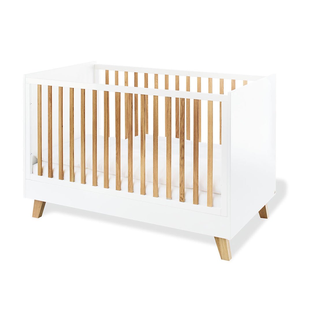 Cuna de madera Pan 140x70 (inc. Colchón) Pinolino - Pinolino-MiniNuts expertos en coches y sillas de auto para bebé