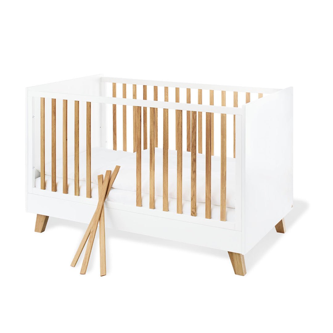 Cuna de madera Pan 140x70 (inc. Colchón) Pinolino - Pinolino-MiniNuts expertos en coches y sillas de auto para bebé